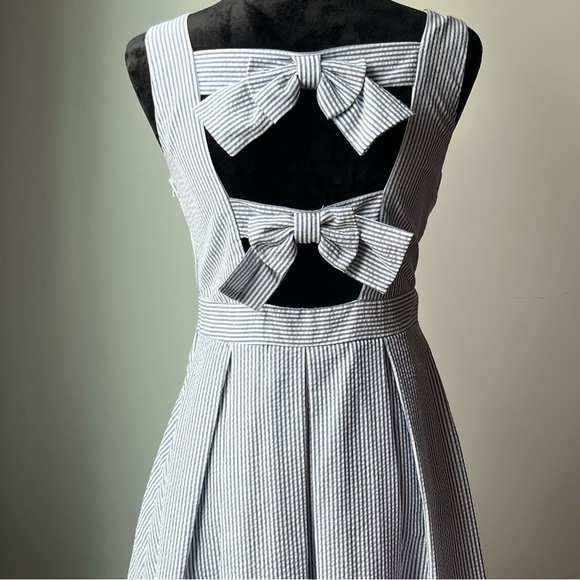 B Darlin Blue & White Pleated A-Line Sundress - Size 9/10 - Picture 14 of 15